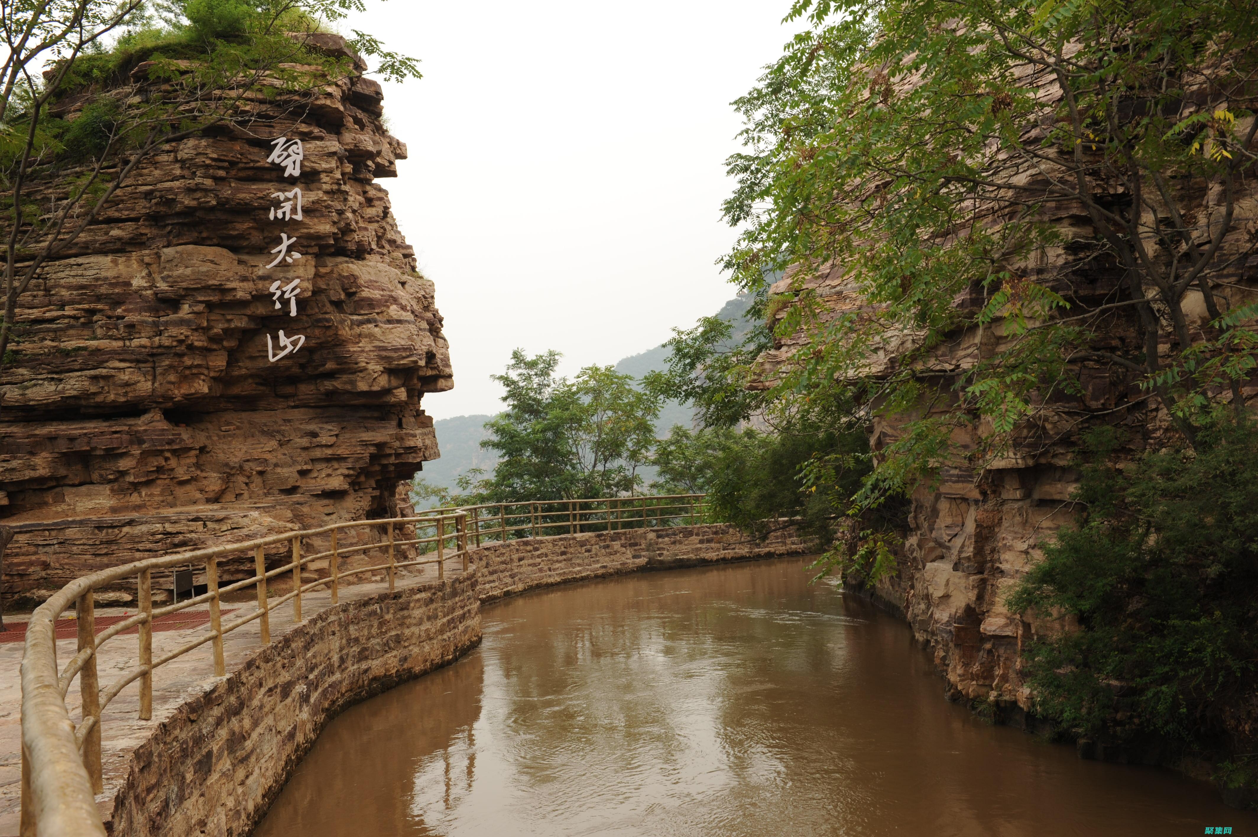 古老城市的鬧鬼故事