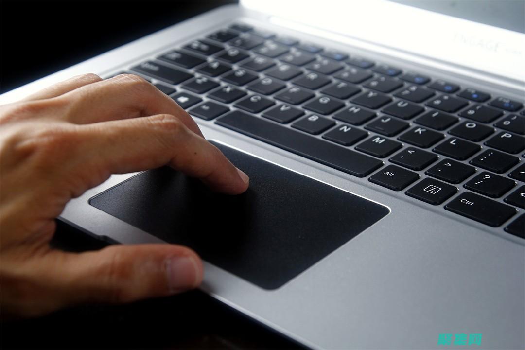 郵件支持：您可以發送郵件至 support@dedecms.com，但請注意，郵件支持可能會延遲。(郵件暫不支持查看應該怎么辦)