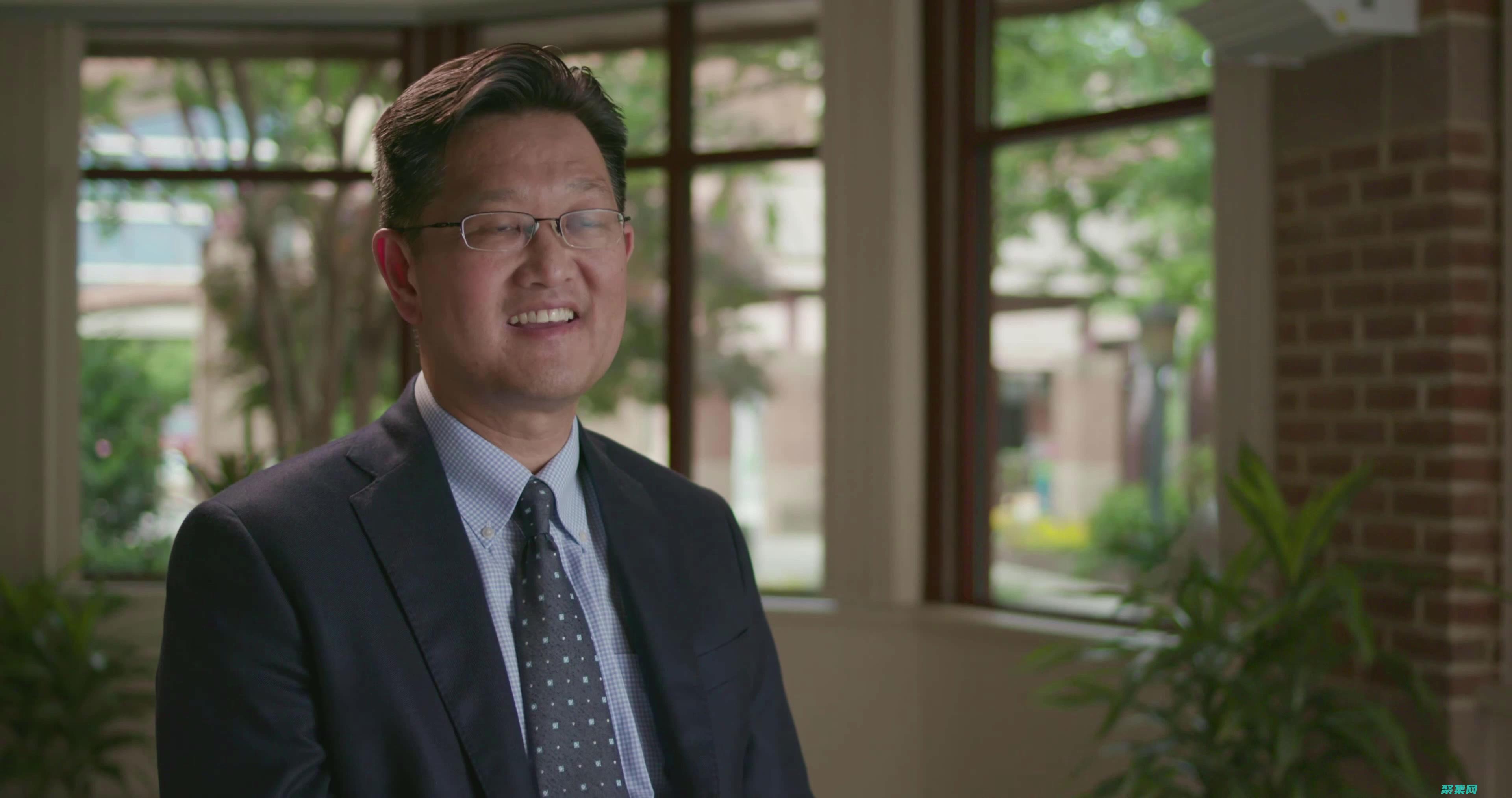 獲取專家指導：許多在線學習路徑都提供來自行業專家的指導和支持，他們可以幫助你回答問題和克服困難。 (獲取專家指導怎么寫)